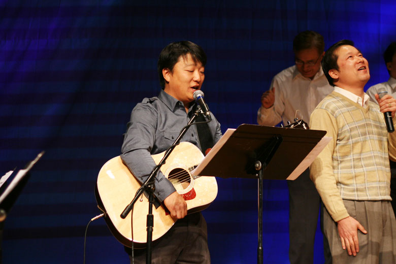 010511-alive (11).jpg