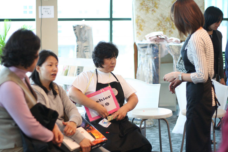 05142011-yardsale (33).jpg