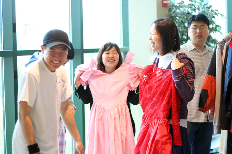 05142011-yardsale (30).jpg