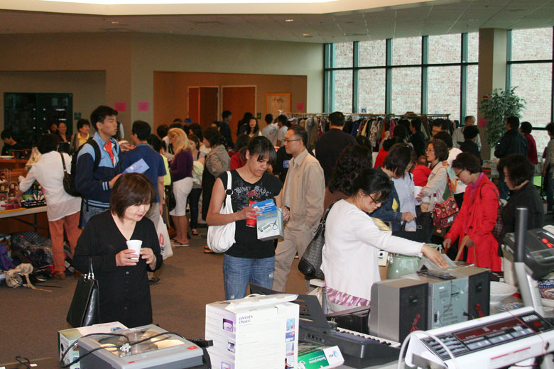 05142011-yardsale (1).jpg