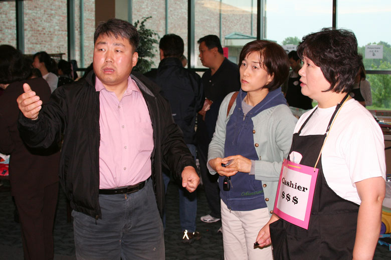 05142011-yardsale (8).jpg