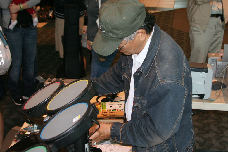 05142011-yardsale (2).jpg