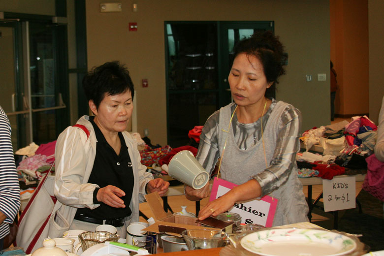 05142011-yardsale (12).jpg