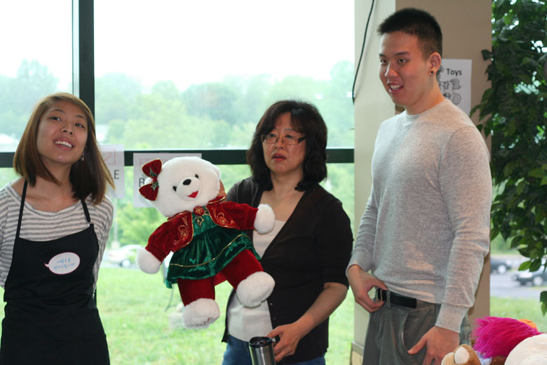 05142011-yardsale (22).jpg