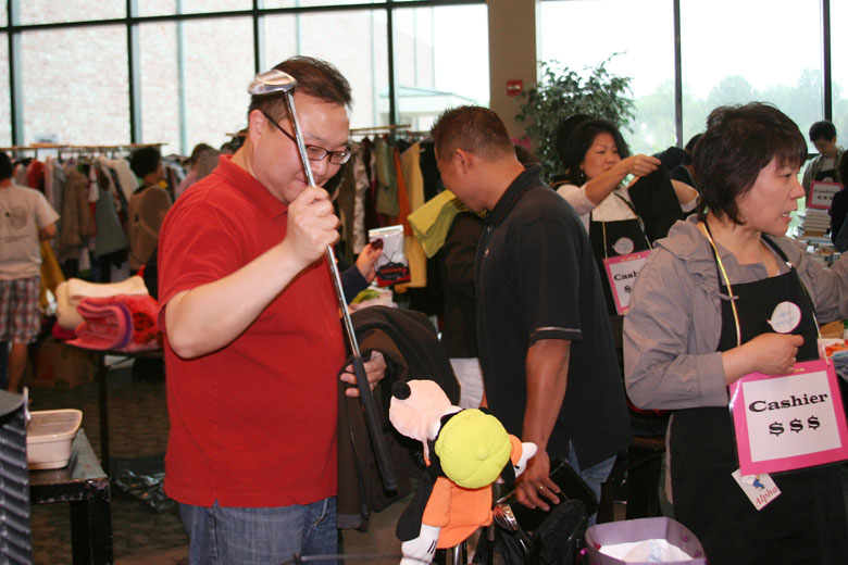 05142011-yardsale (13).jpg