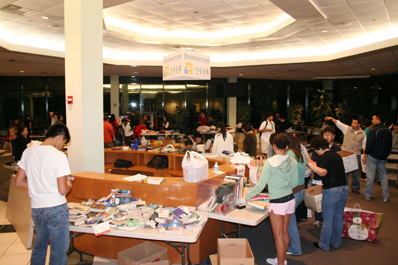 103010-yardsale (11).jpg