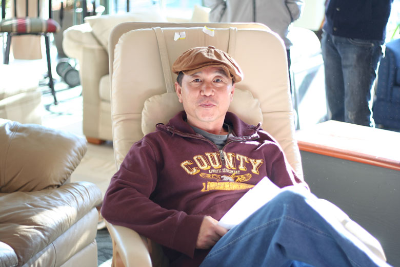 103010-yardsale (21).jpg