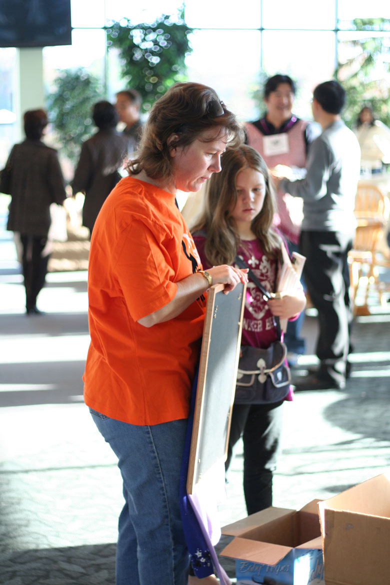 103010-yardsale (27).jpg