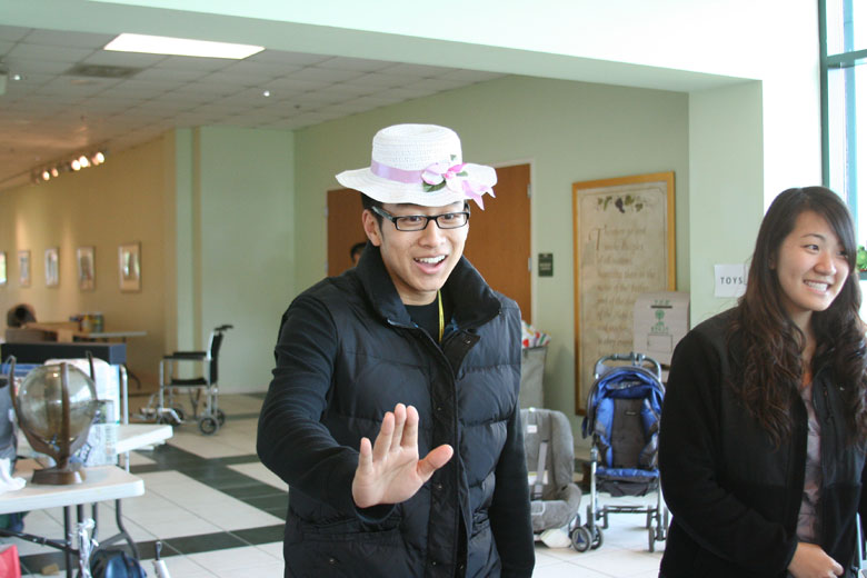 103010-yardsale (33).jpg