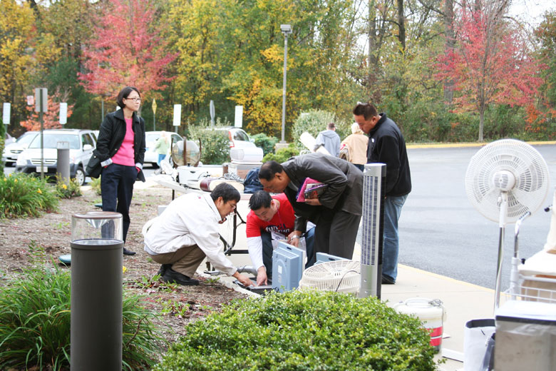 103010-yardsale (42).jpg