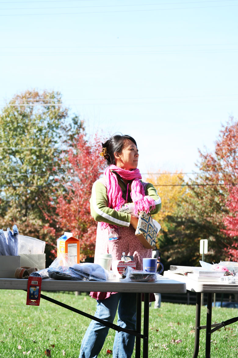 103010-yardsale (49).jpg