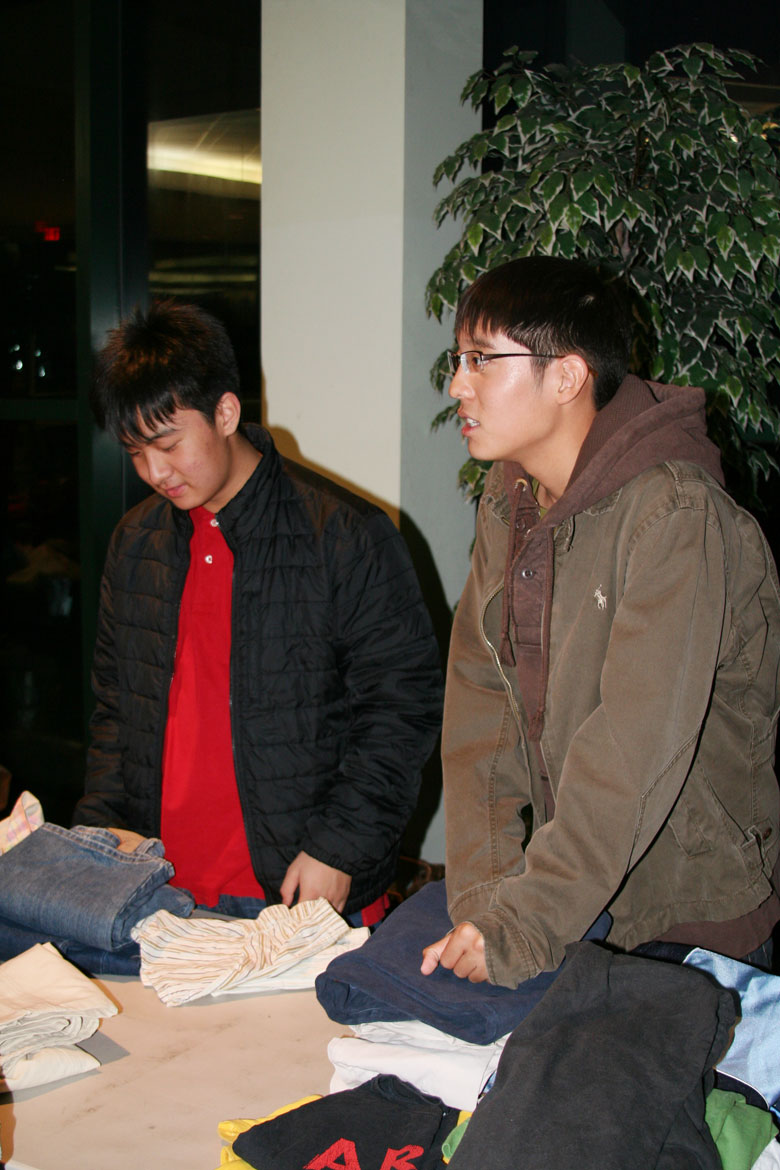 103010-yardsale (7).jpg