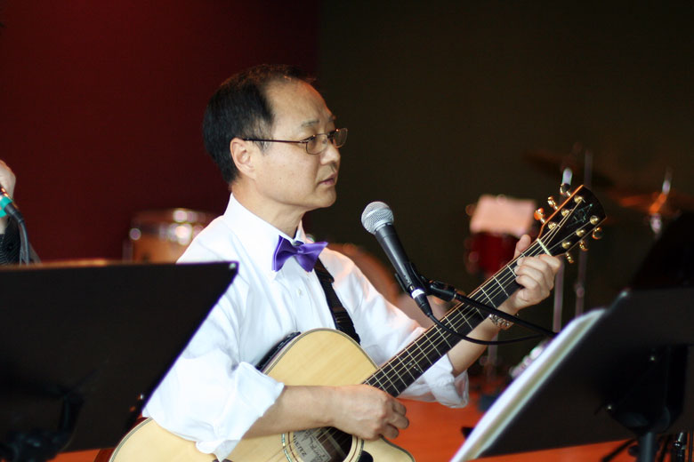 04102011-alpha (34).jpg