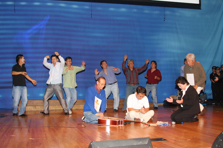 102509-oikos (11).jpg