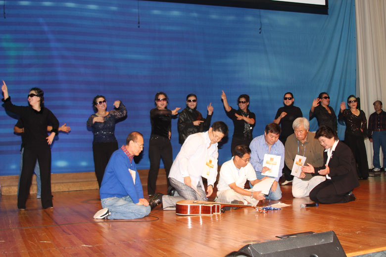 102509-oikos (12).jpg