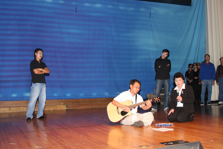 102509-oikos (9).jpg