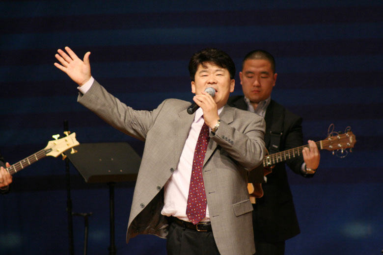 040310-christ (4).jpg