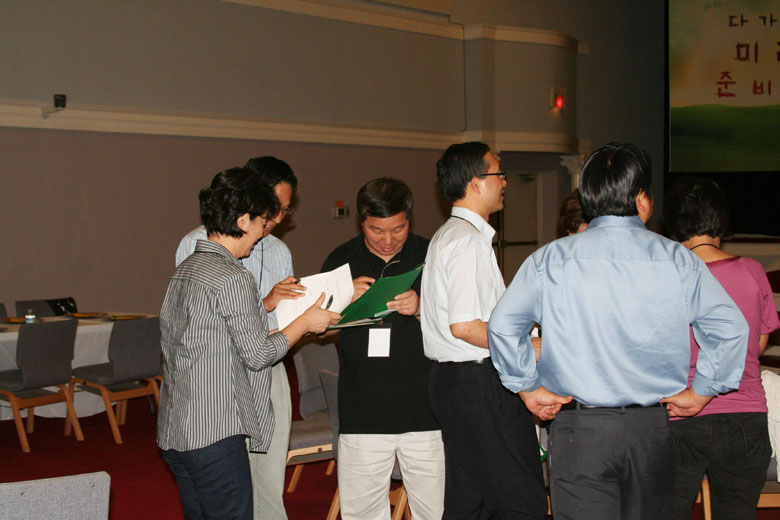 082810-oikos2 (2).jpg