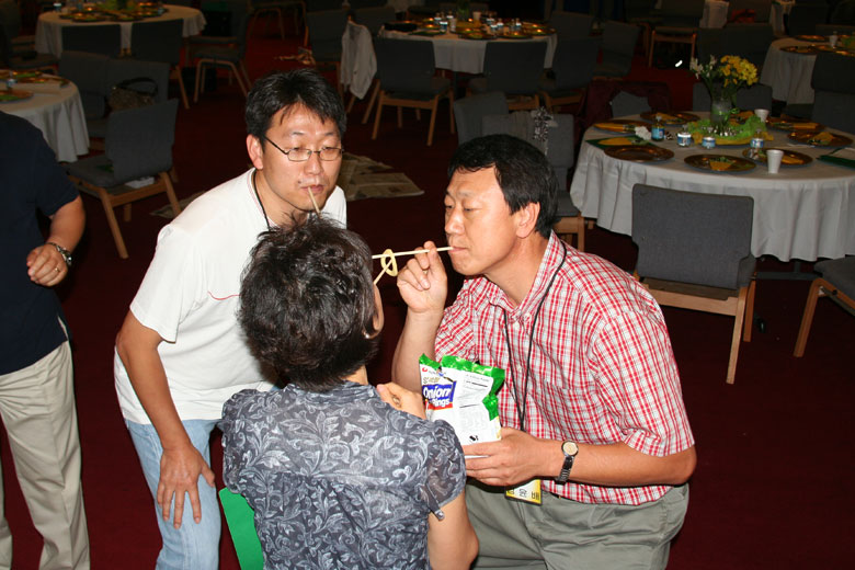 082810-oikos2 (6).jpg