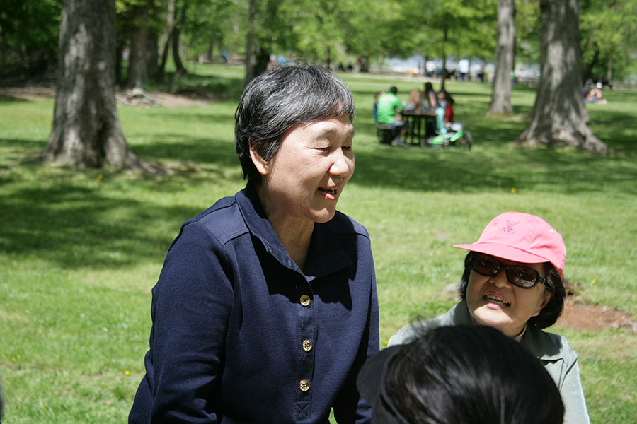 05042013-senior-picnic (23).jpg