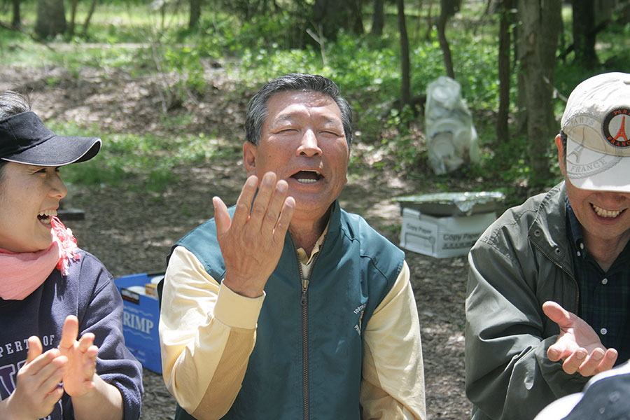 05042013-senior-picnic (20).jpg